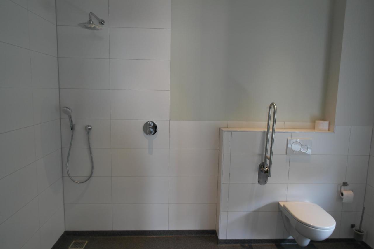 B&B Groepsaccommodatie De Pastorie Lage Mierde Ngoại thất bức ảnh