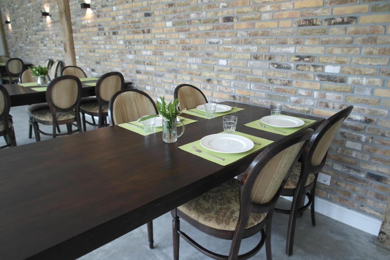 B&B Groepsaccommodatie De Pastorie Lage Mierde Ngoại thất bức ảnh